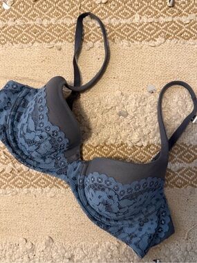 Body by Victoria Lace-Trim Underwire Bra in Slate Blue 34B Victoria’s Secret